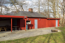 Kolonnehus på Bøstrup station